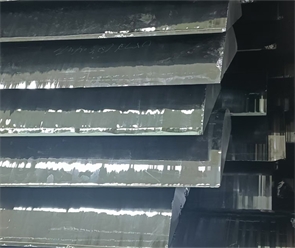 標題：單晶邊皮料
瀏覽次數(shù)：106
發(fā)表時間：2025-05-28